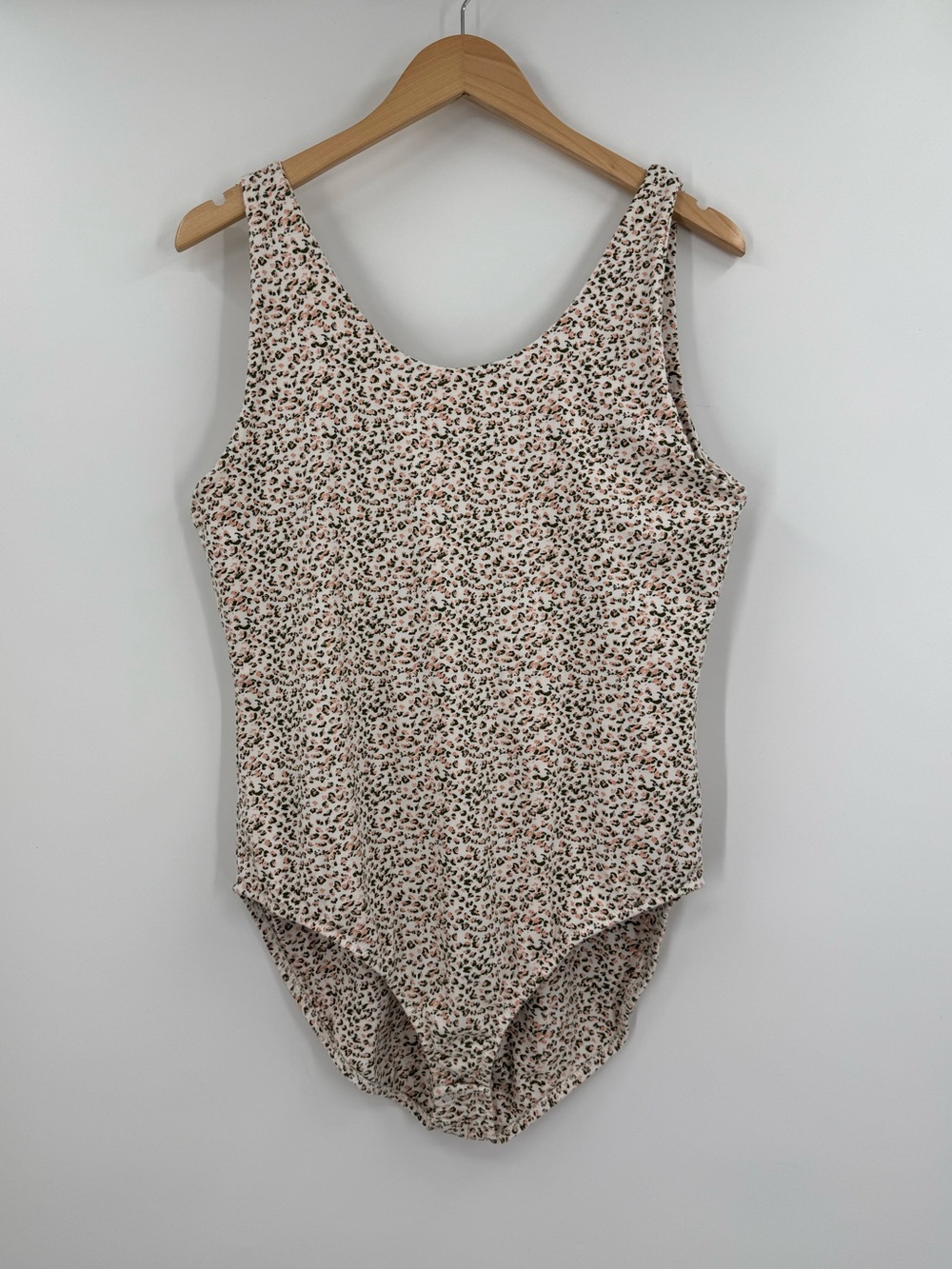 Pact Organic Cotton Blend Leopard Print Sleeveless Bodysuit | Ivory | XL